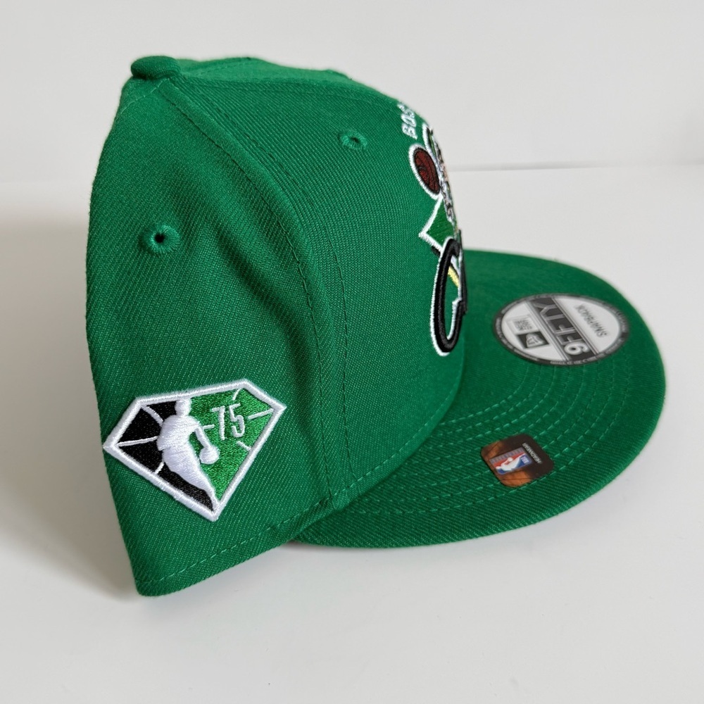 NWT New Era Boston Celtics Green Snapback Hat - Picture 3 of 7